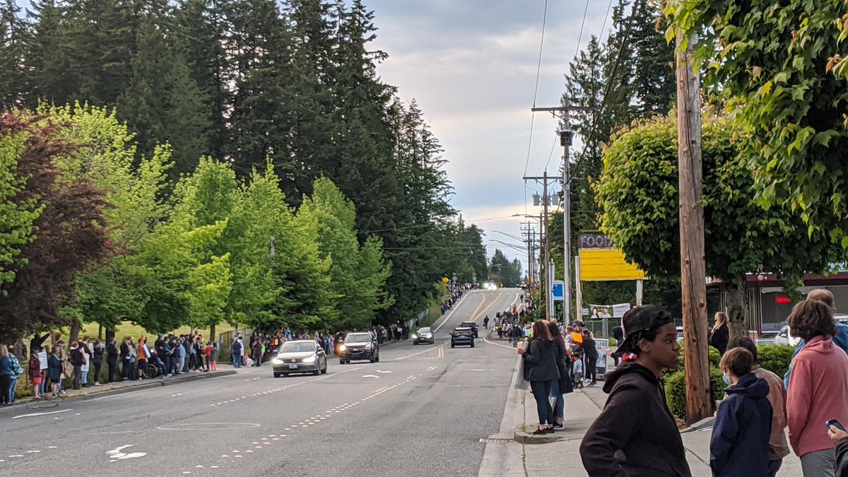 Black Lives Matter. Lynnwood showing respect. Near meadowdale high school.