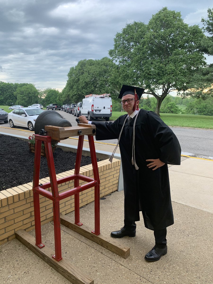 HussRyan's tweet photo. A bittersweet evening it was! Thank you so much @EFWarriors for everything! The past 12 years have flown. The #classof2020 will be in the history books for sure! Onto the next adventure! 🎓❤️🖤 #EFstrong #EFproud https://t.co/oueJkMekpU