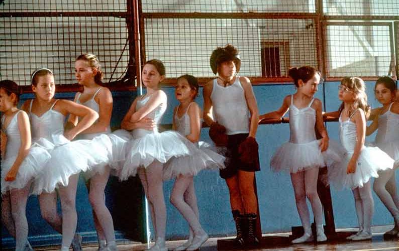 "전 그저 한마리의 날으는 새가되죠." 탄광 소년의 우아한 꿈 #EBS영화 < #빌리엘리어트 > 6/7(일) EBS1 낮 1:30 #제이미벨 http://naver.me/5X5FdcBfTranslate post