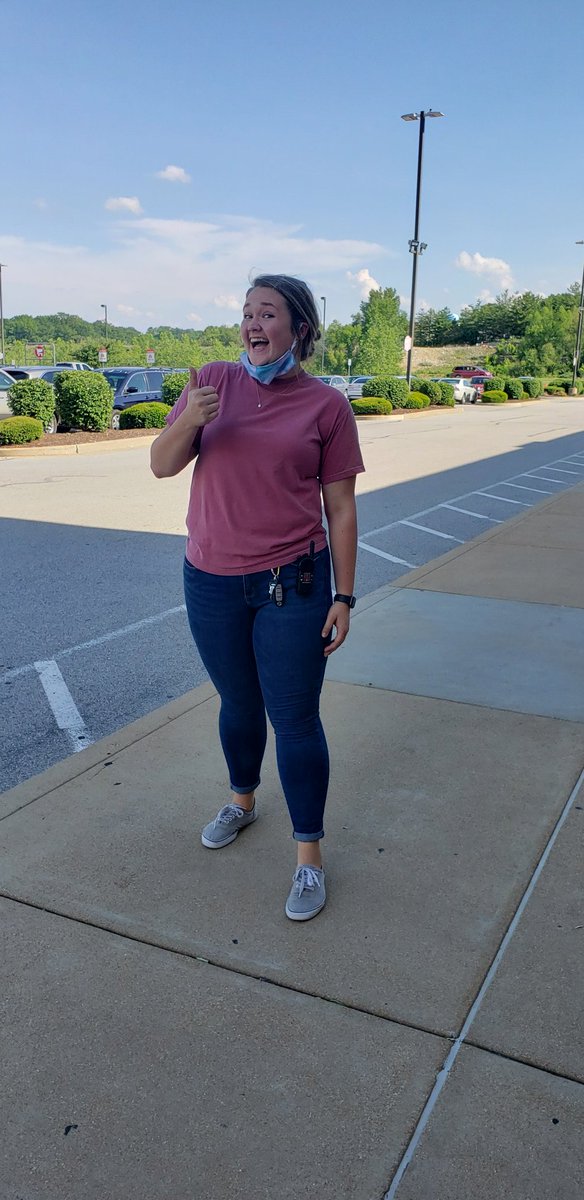 Even while we are experiencing system issues our queen of S&amp;E greets every guest with a smile.  #LoveWhereYouWork #neverworkaday <a href="/MorganTarget2/">Morgan@Target</a> @BreeFromTarget <a href="/AKinthiseng/">Anthony (AJ) Kinthiseng</a>