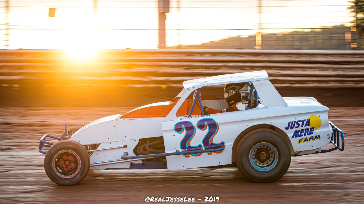 RealJesseLee's tweet photo. 6/3/20, Daily Dose Day 1️⃣5⃣5⃣🏎️📸👀🏁
Modifieds at @bapsrace you say?
https://t.co/87vKRjctNf
#potd #photooftheday #nikon #dirtracing #vintagecars #dirtmodifieds https://t.co/xeC46H9JGF