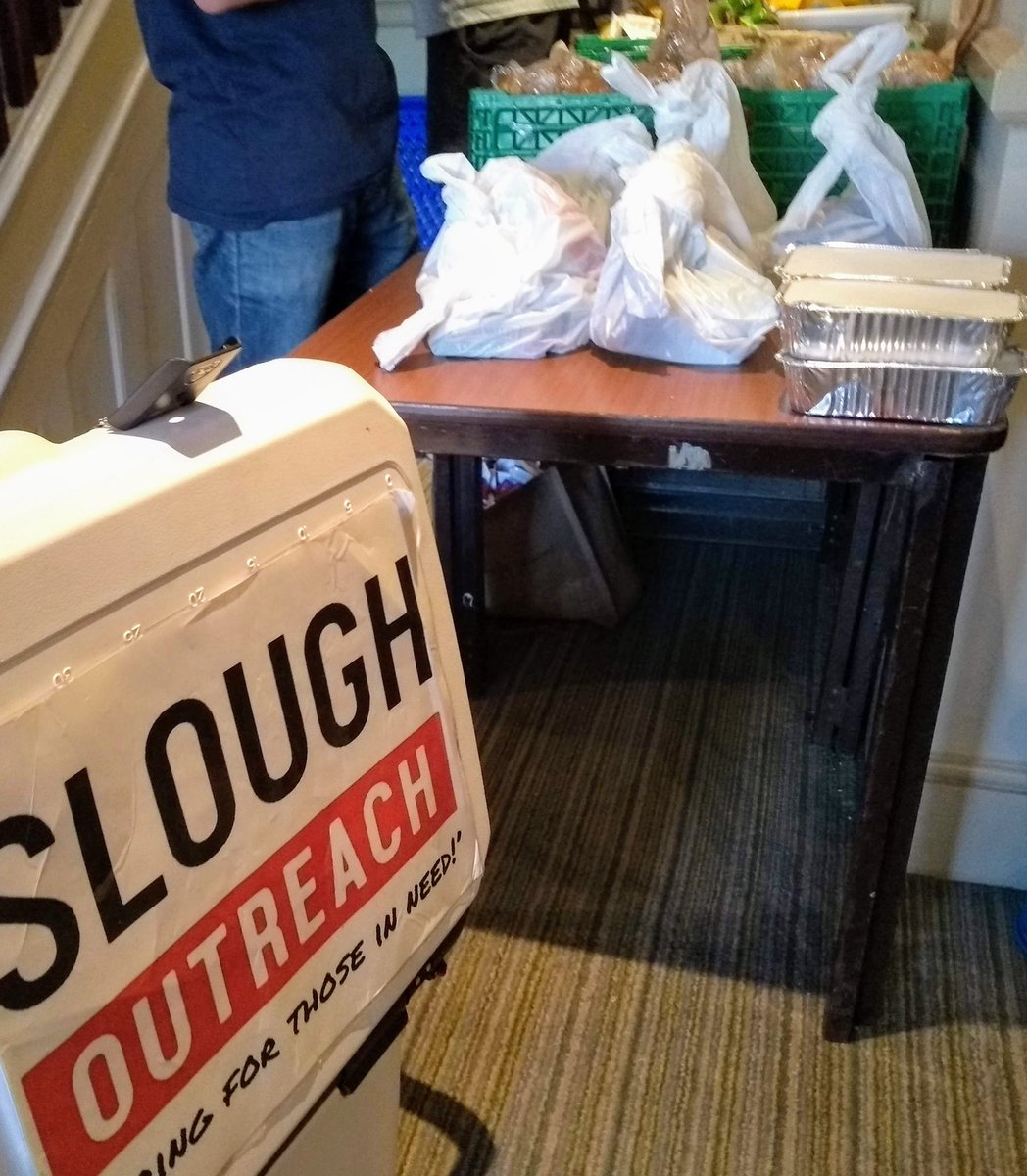 #outreach with <a href="/SloughOutreach/">Slough Outreach💙</a>. Serving hot meals with snack and refreshments to our friends. A special thanks to our team <a href="/HassamShaukat/">Hassam Shaukat</a> <a href="/Sabeeah/">Sabeeah Shaukat</a> <a href="/f11add/">Fahad Mahmood</a> &amp; <a href="/SuhaybRiaz/">Suhayb Riaz</a> 

#TogetherWeCan 
#letsendhomelessnesstogether 
#tahirifoundation #tahirifoundationuk