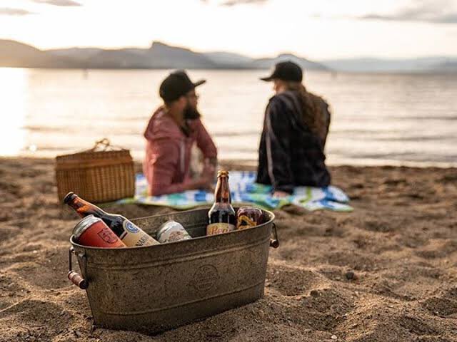 imo_ceo's tweet image. 久しぶりに会った父がこんな事言った。「父さんは緑内障だから、あと5年で目が見えなくなるんだ。(59歳)」

LifeSift100年時代、65歳でそこから先が闇の人生はつまらんだろう。

それからの僕は #高齢者 #余生 #楽しい場所 を創る事をずっと考えている。ただ金持ちってselfish💧