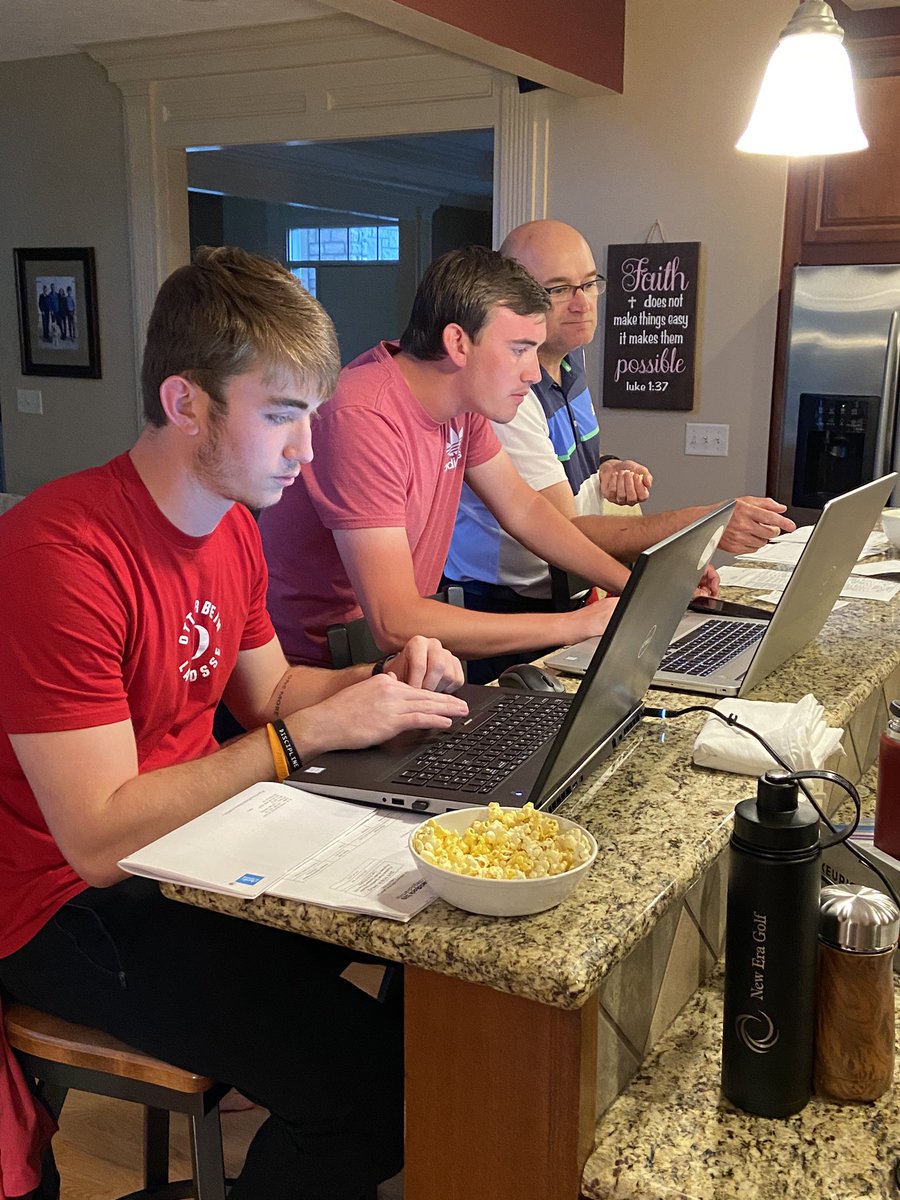 giffgolf18's tweet image. Always nice when your Godfather comes over to show you how to do your taxes.  NERDS!