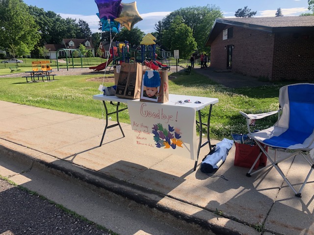 ECFE_SPPS's tweet image. Proud to be ECFE!  We love our families and we love the city of St. Paul.  Early Childhood Family Education grows STRONG families!!!  #mnafee #mde #mnleg #ECFElifeline