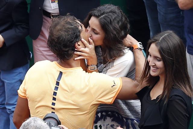 fansdelbrilli's tweet photo. Rafa Nadal celebra su primer cumpleaños de casado https://t.co/lIO5N1IpM0 https://t.co/Gk6qfMj51s