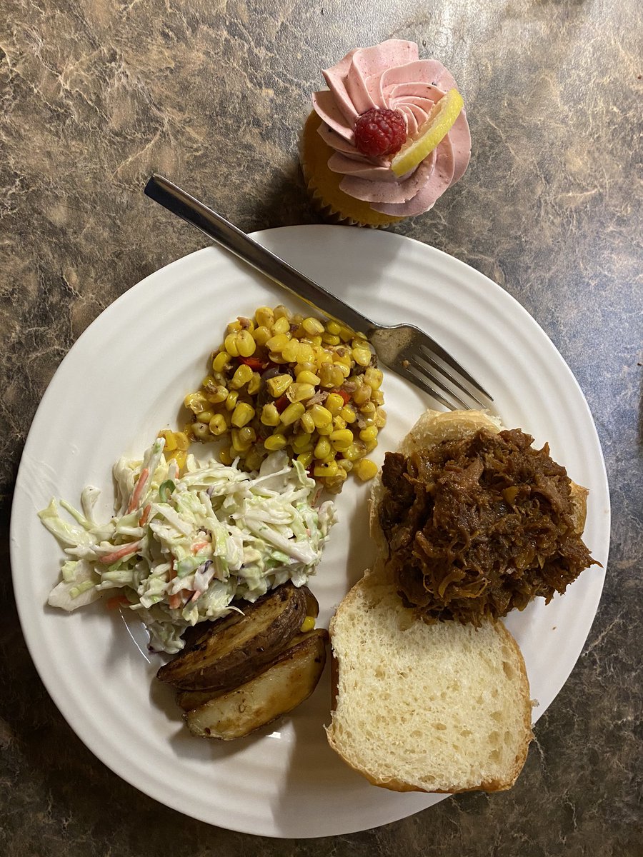 AnneGent1977's tweet photo. Pick Nic’s Catering in Saskatoon,Saskatchewan has shifted to selling meal packages while catered events are limited due to the #COVIDー19 pandemic. Amazing food delivered & I get to #SupportLocal The pink lemonade cupcake really put it over the top! #ACTakeouttoTakeoff #PickNics https://t.co/W0ilI04uww