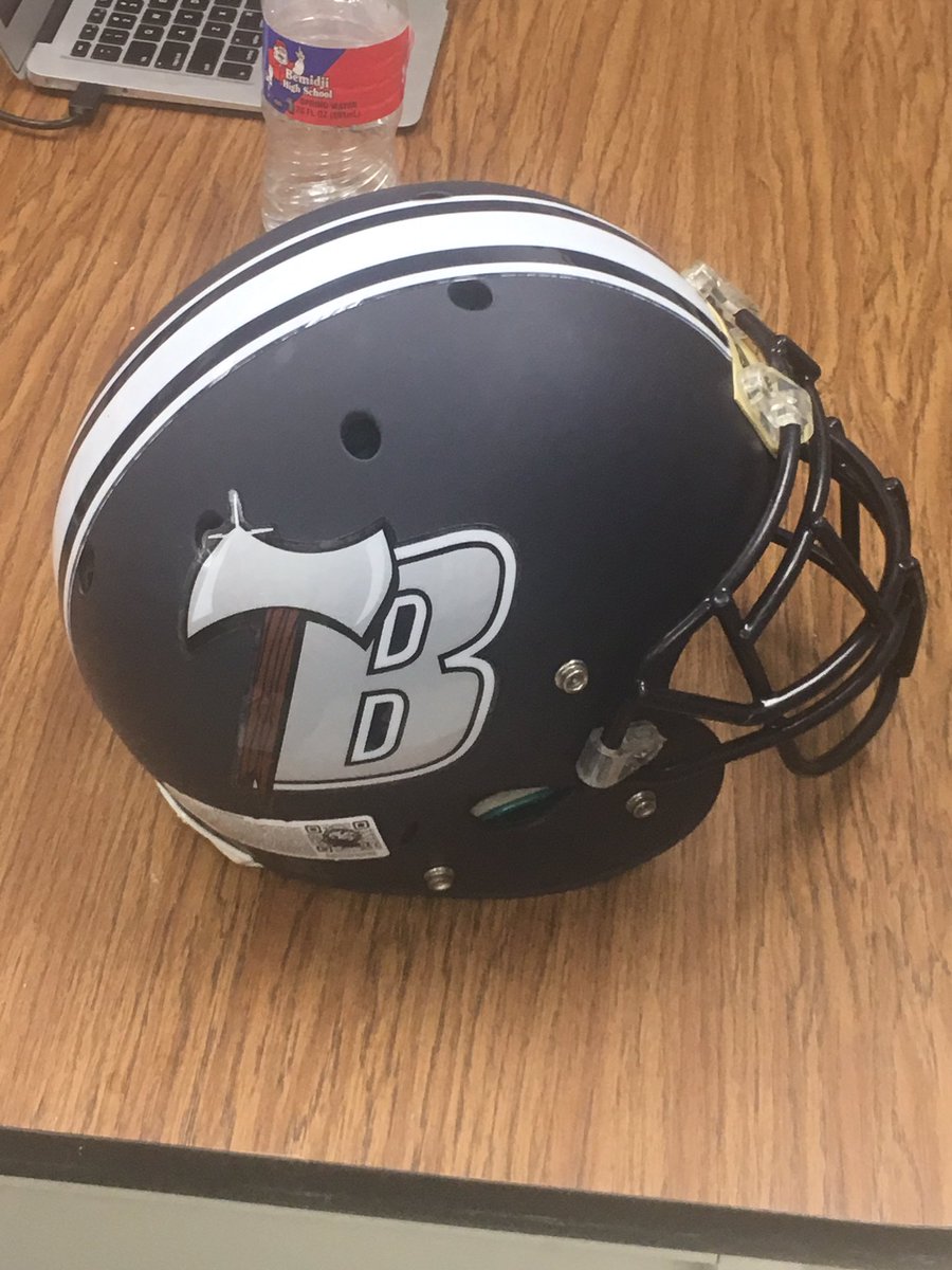 coachmwood2's tweet photo. ⭐️MN HS Helmet Tournament🏈
North Star Region - Sweet 16
 
1 Bemidji Lumberjacks
@bemidjifb

 vs. 

5 Mahnomen-Waubun Thunderbirds
@MWthunderbirds

VOTE BELOW! #MNHSHelmetTournament
@hshelmettourney https://t.co/zXgfXPlPFv