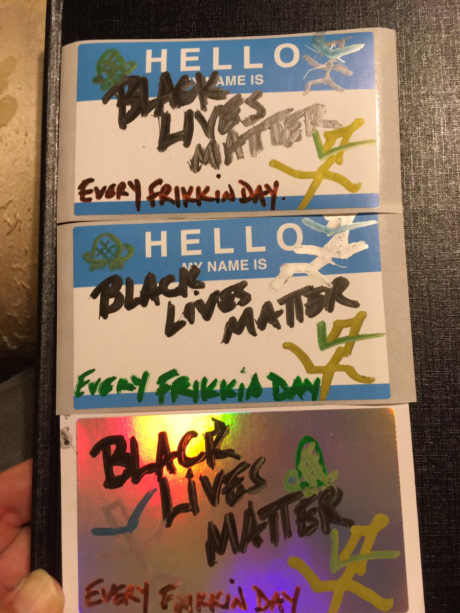 blinkkittylove's tweet photo. Want a sticker? Message us and we'll send you some. #Robot and #Turtle and #Friend know #BlackLivesMatter #robotandturtle #everyfrikkinday #graffiti https://t.co/V1G4IoVJ8q