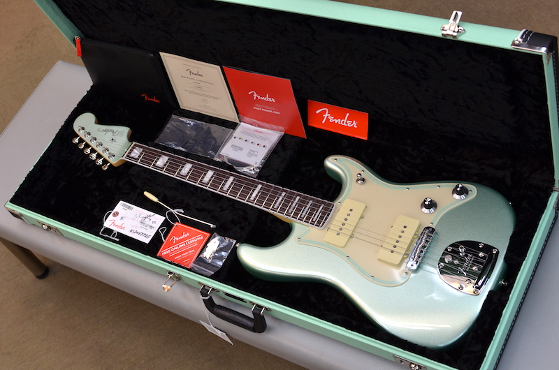 Amazon.com: Fender Squier Stratocaster Electric Guitar
