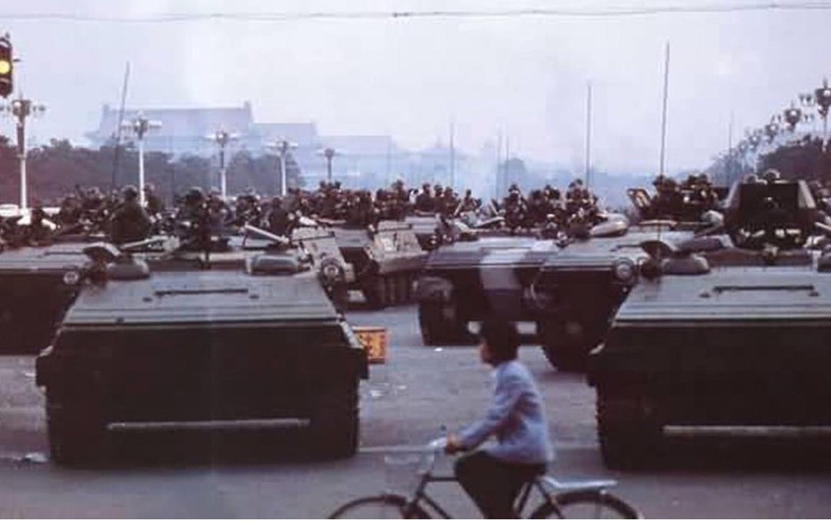 lengjaiii1234's tweet photo. In case you forgot what happened today 31 years ago.

#NeverForget8964 #TiananmenSquareMassacre #CCP_is_terrorist https://t.co/otFYHUps4h