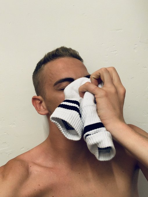 What else would you be doing after a sweaty hot run.

?You enjoy watching me being a dirty pig show some