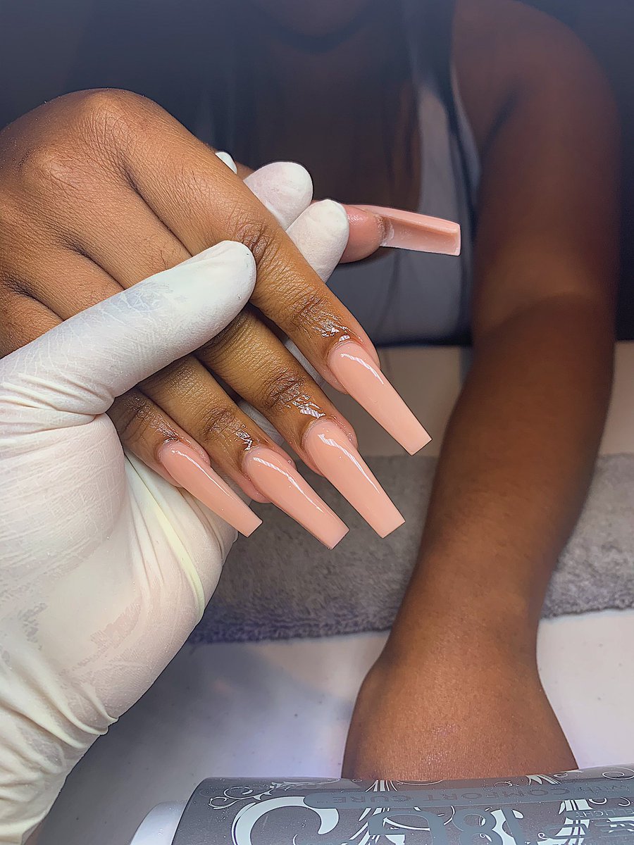 HAWTGIRLP's tweet photo. SUPPORT YOUR LOCAL BLACK NAIL TECH ✨ https://t.co/5i3eyDEdiJ