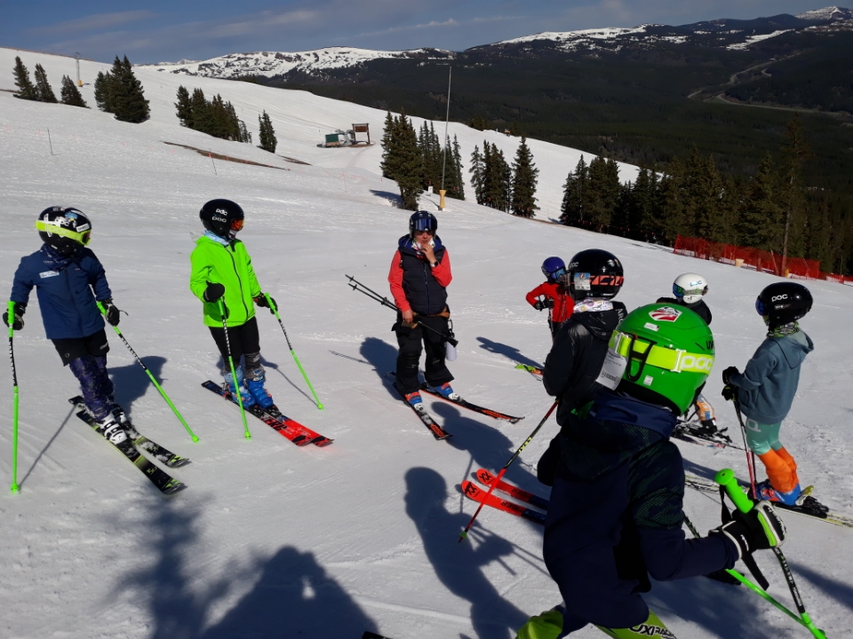 teamsummit_org's tweet photo. Back on Snow!! Alpine FIS and U16 back at it!! Thank you Copper Mountain 

#teamsummit #teamsummitcolorado #coppermountain #teamsummitalpine #skicolorado #skicopper

Photos: Rachel Freeman https://t.co/VX0BNqf4ER