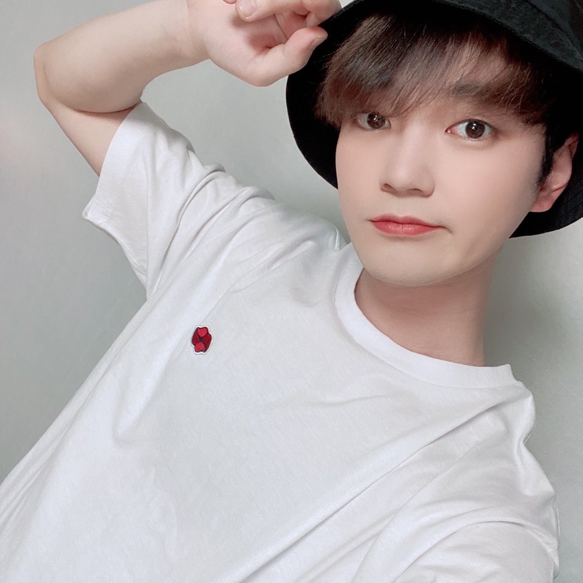 UP10TION's tweet photo. 일주일 전 사진..🙃  #비토 #bitto https://t.co/68bq2PdDI2