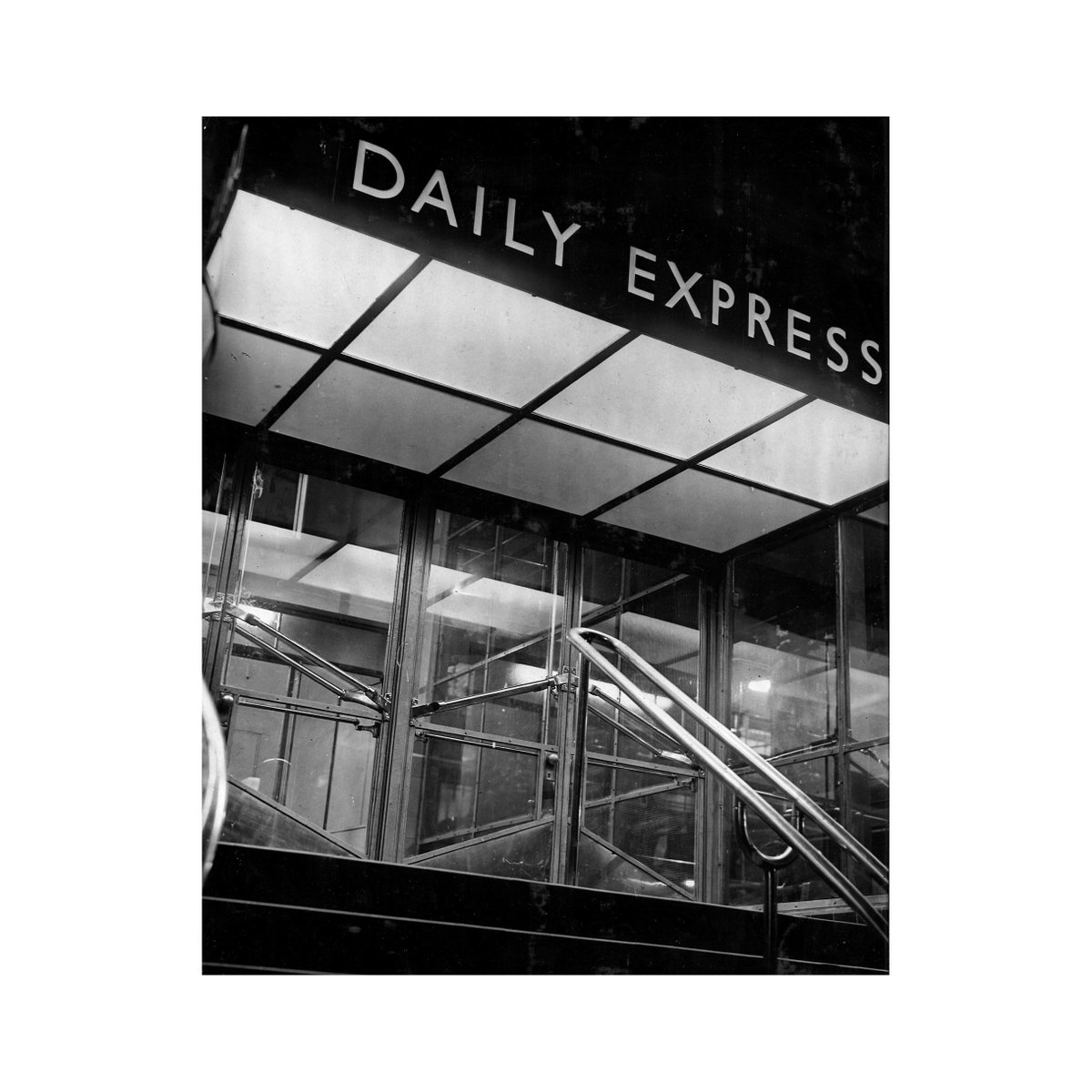 BenAdamsArch's tweet photo. More of the unearthed photographs found by @OBIProperty of the Express Building, a BAA scheme in Ancoats, Manchester.
#BenAdamsArchitects #ExpressBuilding #Ancoats #Manchester https://t.co/cFBXqUeokF