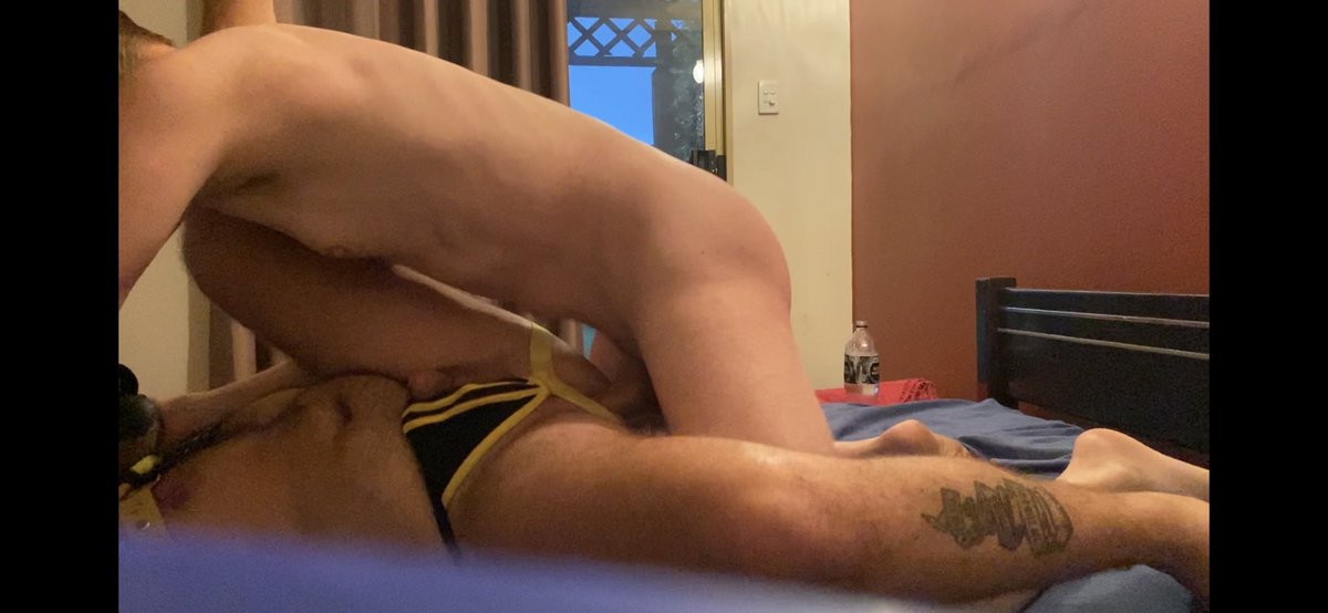 pup_coops's tweet photo. Puppy really enjoyed this his friends 9 inches Awruf! 🤤🐶💛#pup #pupplay #yellowpup #bigdick #bottompuppy #humanpup #kink https://t.co/ULfK7jUQxp