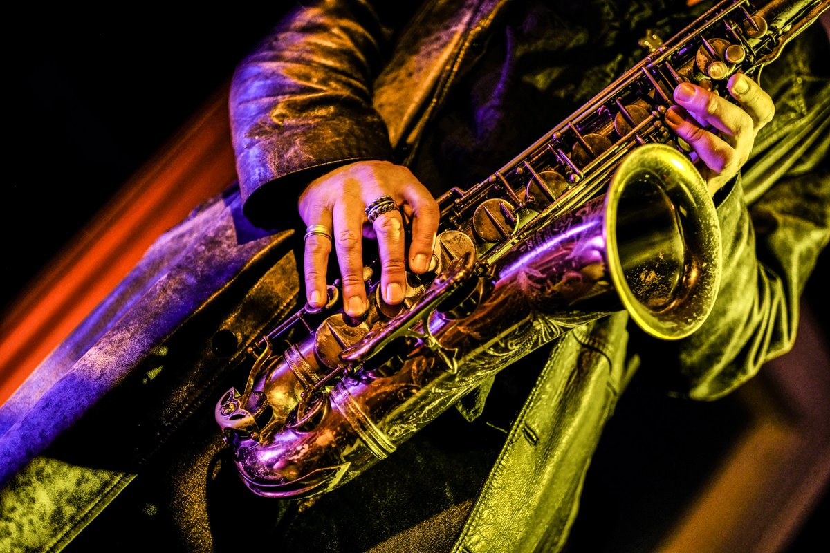 Calling all composers! Today the we are proud to open a call for four Kiwi composers to create new music to be premiered at the re-scheduled <a href="/welljazzfest/">Wellington Jazz Fest</a> , 18 – 22 Nov. Submissions are open now. Find out more at jazzfestival.nz/get-involved/ 
📸TTTenor credit Vanessa Rushton