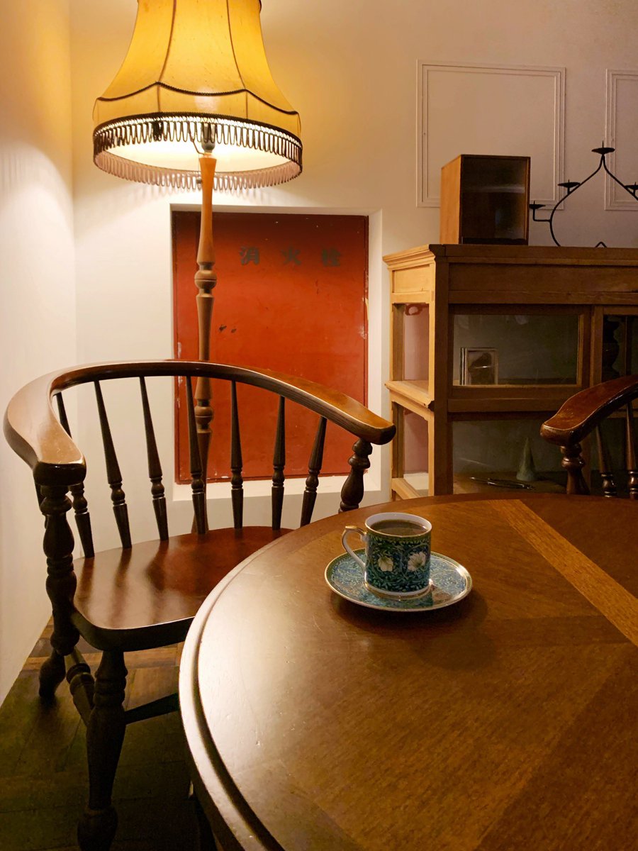 Sweets Pyxis 田原町にある花屋さんカフェ From Afar フロムアファー むちむちプリン美味しかったなあ T Co Dhrmsmzvwu 蔵前カフェ Pudding 固めプリン クラッシック レトロ 東京カフェ巡り スイーツ好き カフェ好きな人と繋がり