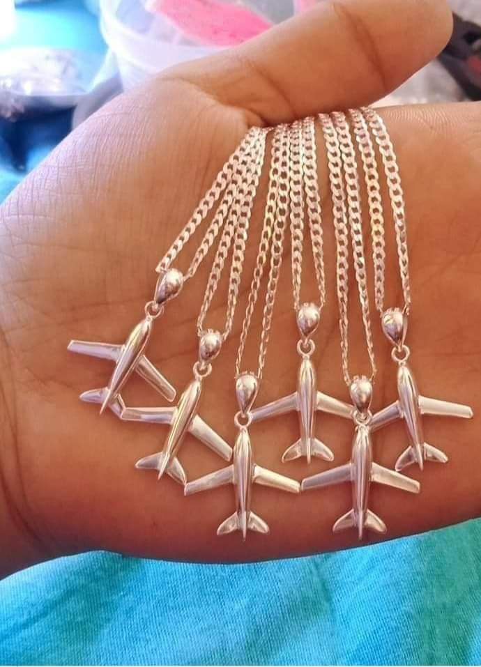 CM071620's tweet photo. Back to business! Yeeeey! Hahaha sino gusto ? 
925 italy silver 
 For couple and for single 🤣 https://t.co/wEGhJMQ0io