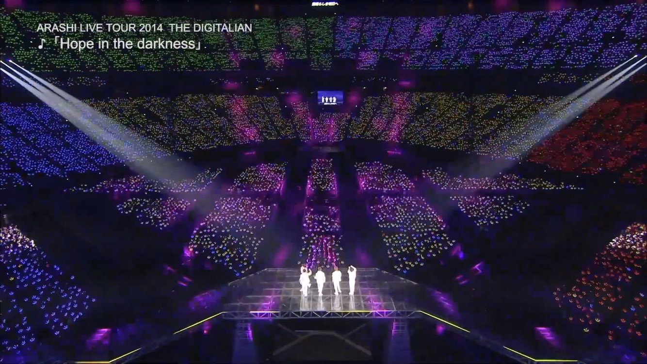 嵐 ARASHI LIVE 写真集 うちわ ペンライト アルバム CD PV（嵐