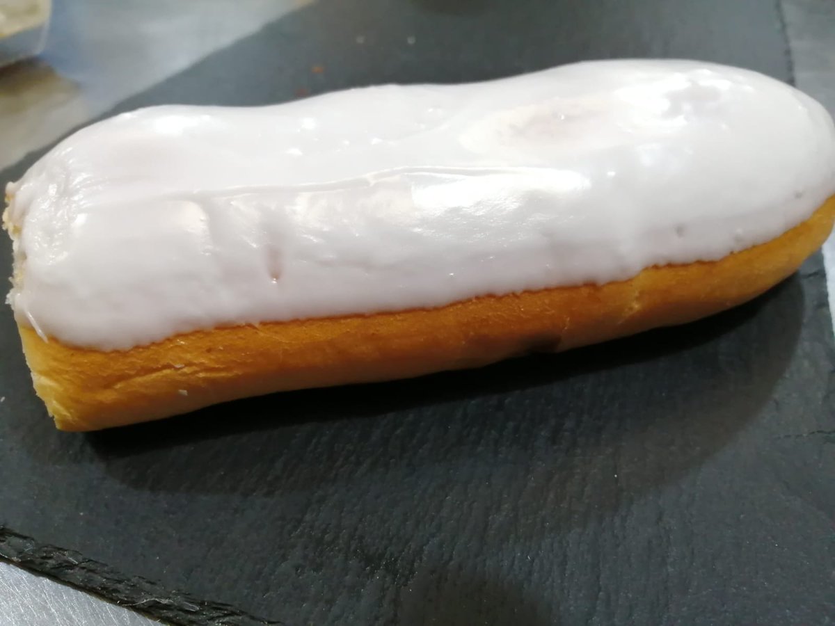 Becws Mon Bakery (@becwsmonbakery) on Twitter photo 🤩 Cynnyrch yr wythnos
Wythnos yma da ni yn canolbwyntio ar ein bynsen eisin /
bynsen eisin hefo hufen synthetig. Syml ond blasus 🤤 🤩 Cynnyrch yr wythnos
Wythnos yma da ni yn canolbwyntio ar ein bynsen eisin /
bynsen eisin hefo hufen synthetig. Syml ond blasus 🤤