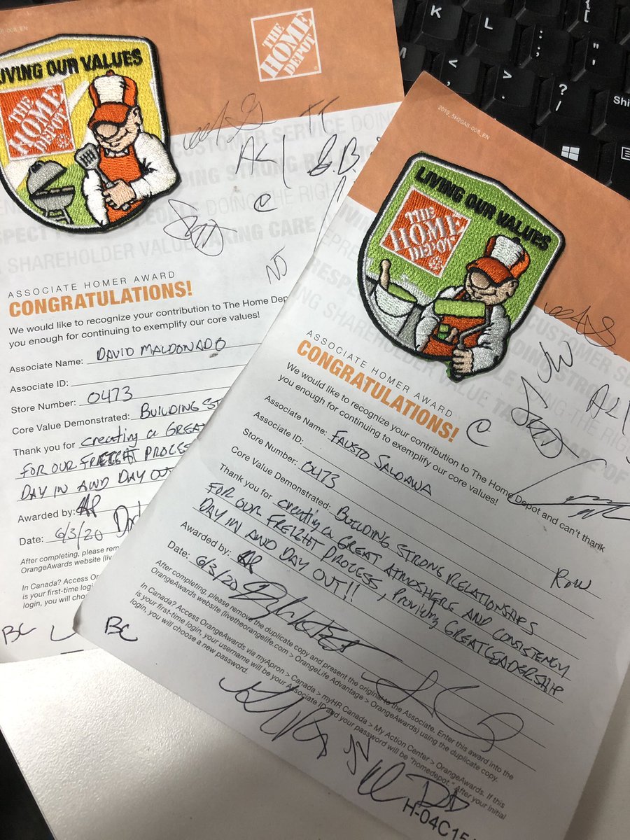 AFilantres's tweet image. Tonight the 473 Freight team wanted to recognize and thank their leaders Fausto and David for all they do for their team day in and day out. 
There’s no better compliment one can get as a leader! 
#ServantLeadership
#d66proud 
#PMDPeopleFirst 
@GPsharkz @D66Celest  @FSaldana13