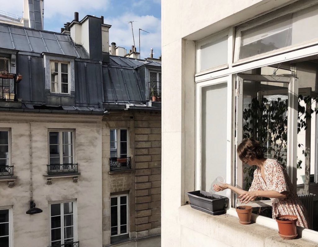 ابتسموا ولا تحملوا الصباح
وزر اوجاع الامس فالصباح
بداية ولتكن البدايات دائمًا اجمل 🍀