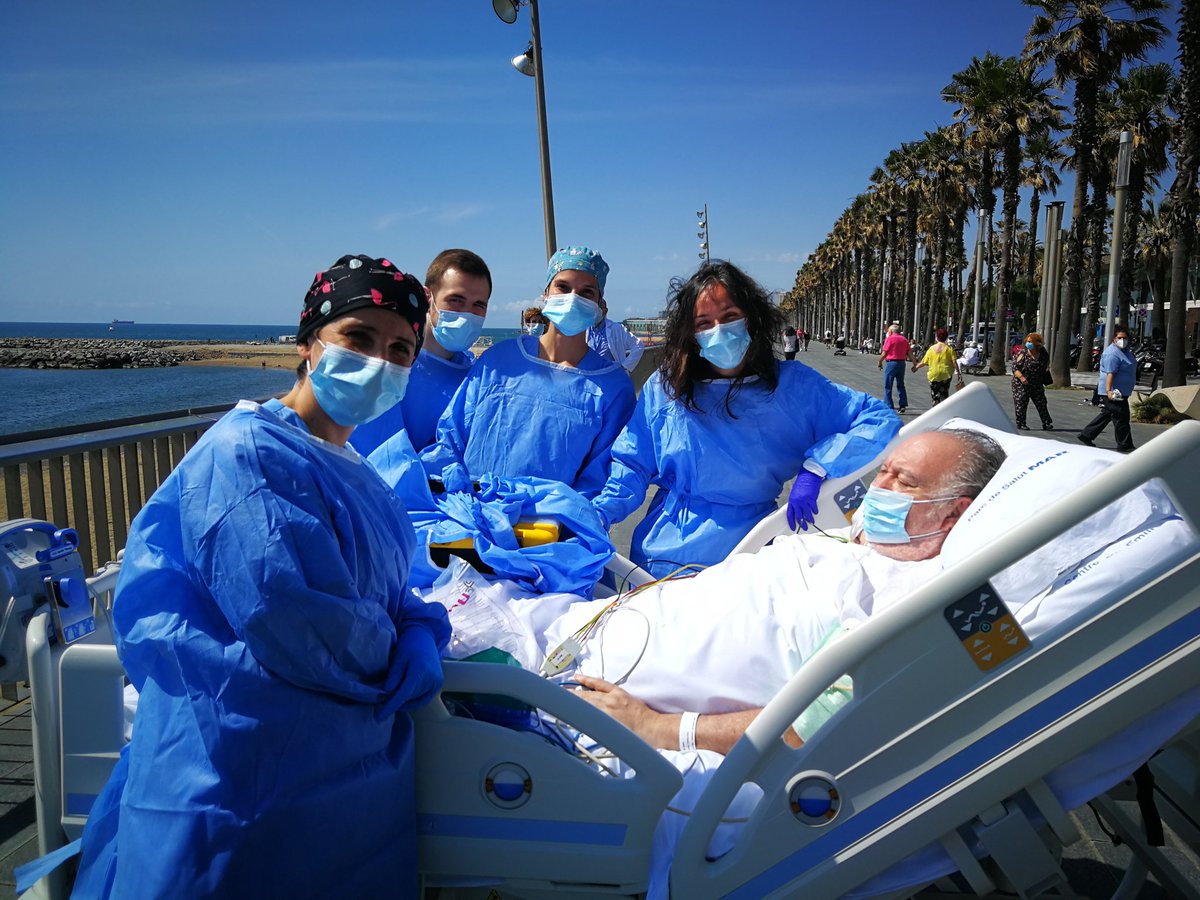 Com a dona del pacient q avui surt a moltíssimes notícies, vull donar les meves immenses gràcies al personal sanitari de <a href="/hospitaldelmar/">Hospital del Mar</a>. No els ho ha posat fàcil,però han guanyat!. Ara, hauríem de ser capaços de lluitar per aquests professionals i la dignitat de la seva feina