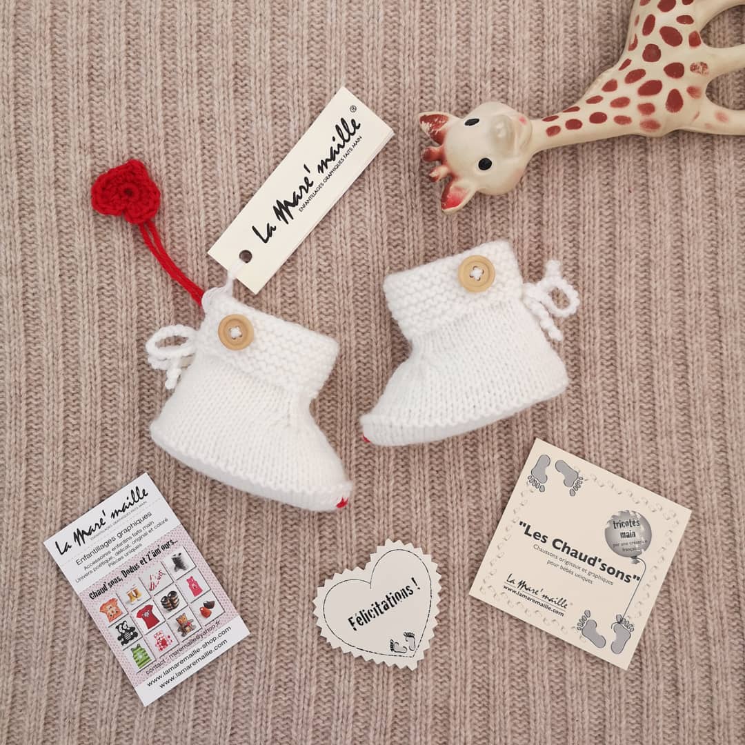 lamaremaille's tweet photo. Sabine a craqué pour ces petits booties, tout mimis, disponibles dans plusieurs coloris 💗 Merci de votre fidélité 💗
#lamaremaille #birthgift #cadeaudenaissance #cadeaubebe #babyfashion #modebebe #futuremaman #madeinfrance #createurfrancais #fabriqueenfrance #faitmain #handmade https://t.co/eSFhveFuq1