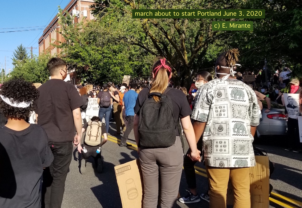 EdithMirante's tweet photo. In Portland the Willamette River and its bridges divide and connect the city. Tonight the peaceful #PortlandProtest  march from the Eastside took the #MorrisonBridge, with “Say his name: George Floyd!” “Say her name: Breonna Taylor!” https://t.co/aDHIIY96po