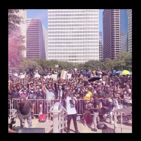 FewchaEnt's tweet image. Hey, you should watch this video, I promise you won't regret it!❤️#Likee #HelloLikee
 #LIKEEapp l.likee.video/v/Abx4tg