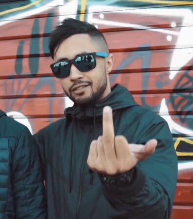 TeamMehdiYz's tweet photo. Gros la P.R. c’est mon gang on traine en petit comité !! #FPVS https://t.co/rJ4KvYvsII