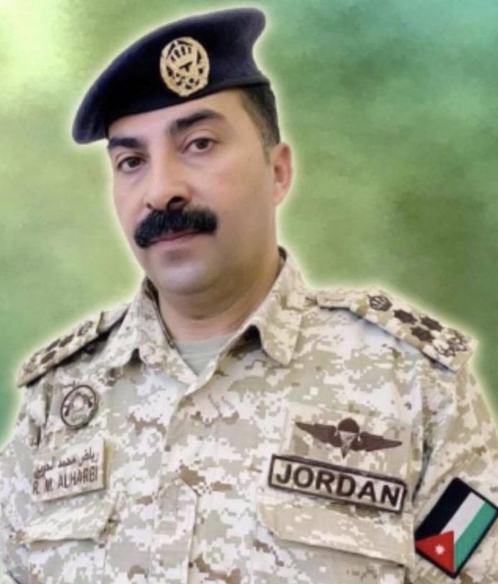 dywanitharb's tweet photo. ترقية العقيد /رياض بن محمد الحربي 
الى رتبة عميد بالجيش العربي الأردني
الف مبروك
#ديوانية_حرب https://t.co/g2AmMuzB5N