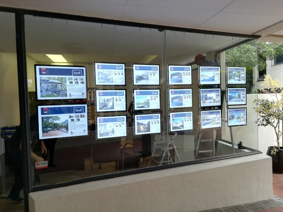 #LEDDisplay, #Marketing, #realestateagent #Raiseyourprofile, #Increaseyourvisibility A trip down memory lane #VitrineMedia #SouthAfrica - #Seeff, installation in #HoutBay, CapeTown,