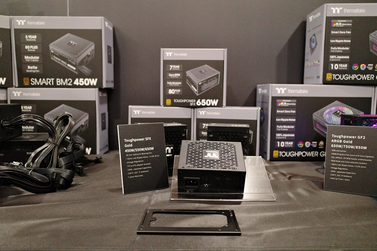 cowcotland's tweet photo. #COMPUTEX2020 : des Toughpower SFX ou ATX pour l'overclocking, il y a le choix chez #Thermaltake https://t.co/PnYnxQfyRI https://t.co/slBQYwicju