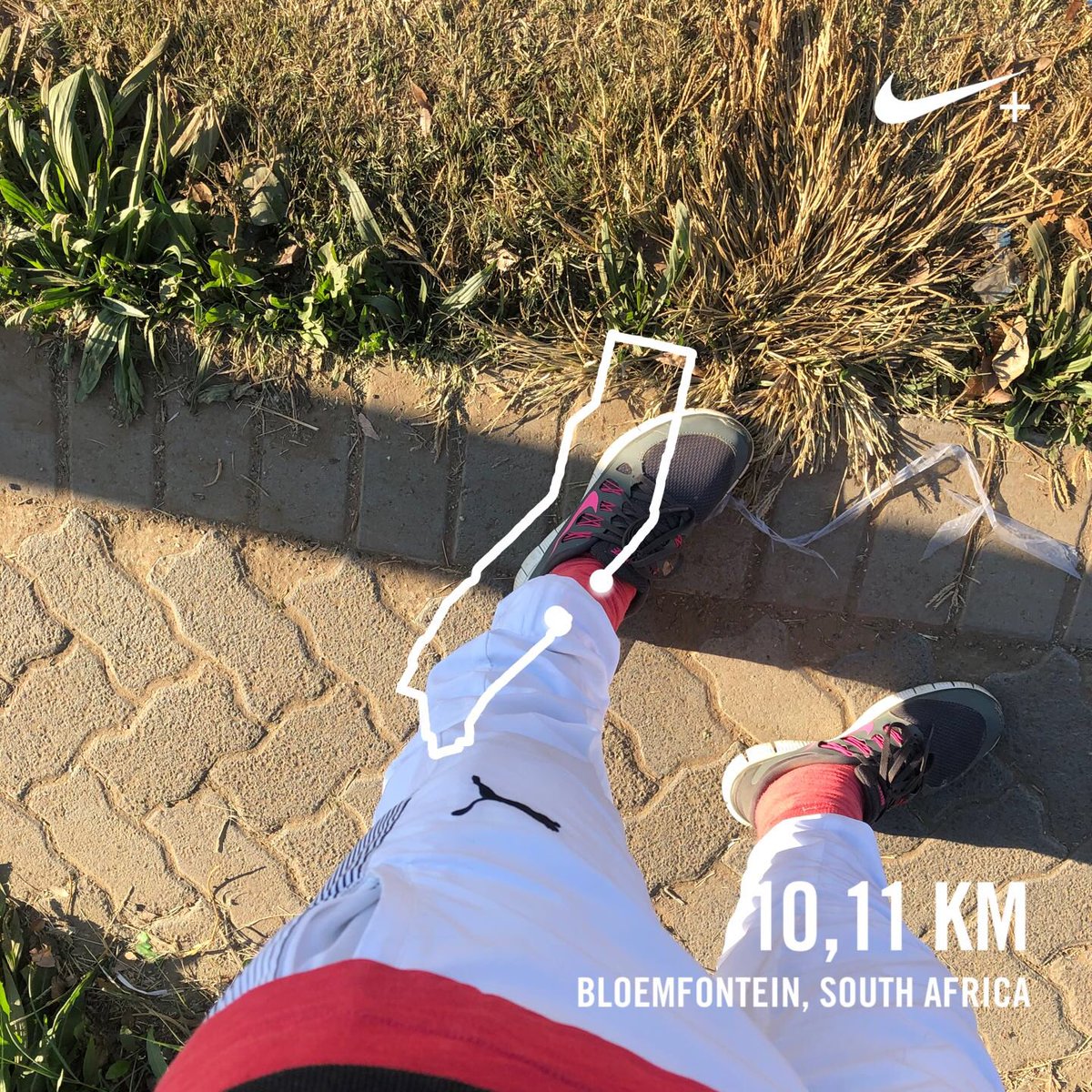 ArcadiaT3's tweet photo. Rent paid. #RunningMan #150kmchallenge I’m back ✊🏿🚙💨 https://t.co/lNpkGBIrDM