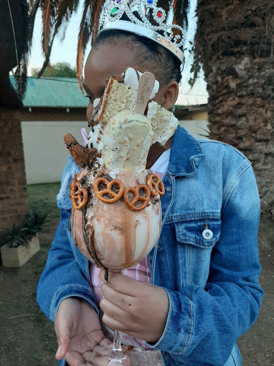 OMagaoga's tweet photo. #saltandvinegar
Hi guys im selling Freakshakes https://t.co/4WKtoxR6fj