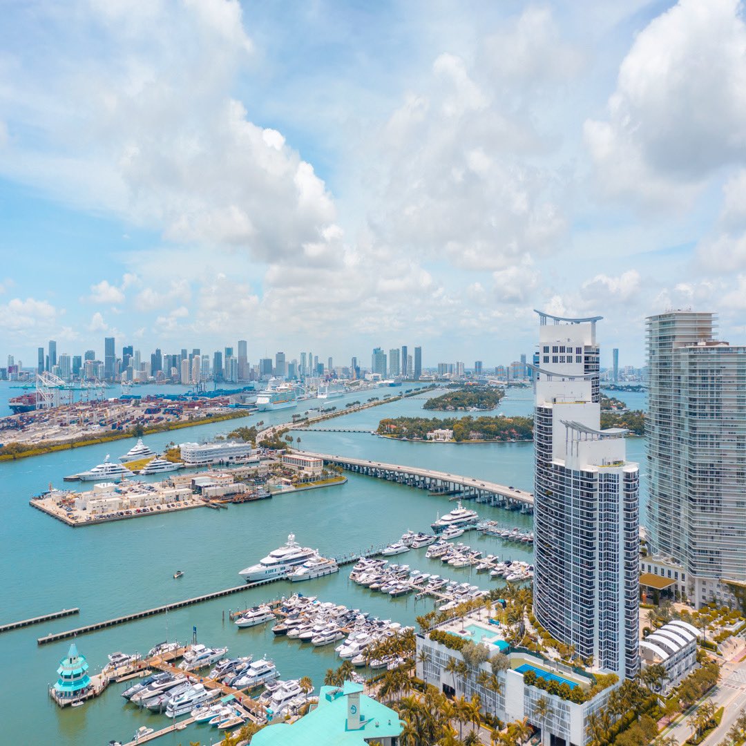 visualsbyluis's tweet photo. Our beautiful city, nothing like it. #miami #miamibeach https://t.co/B4sN9NHX8B