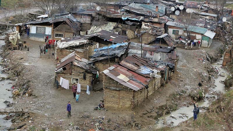 agworldmissions's tweet photo. Millions of Roma in Europe earn meager livings by collecting junk and plastic or selling food, household items, and flowers. With COVID restrictions, they're unable to carry out even this informal work. Pray for Roma communities.
— Jim Sabella, AGWM Southeast Europe area director https://t.co/0jo9kFKCaJ