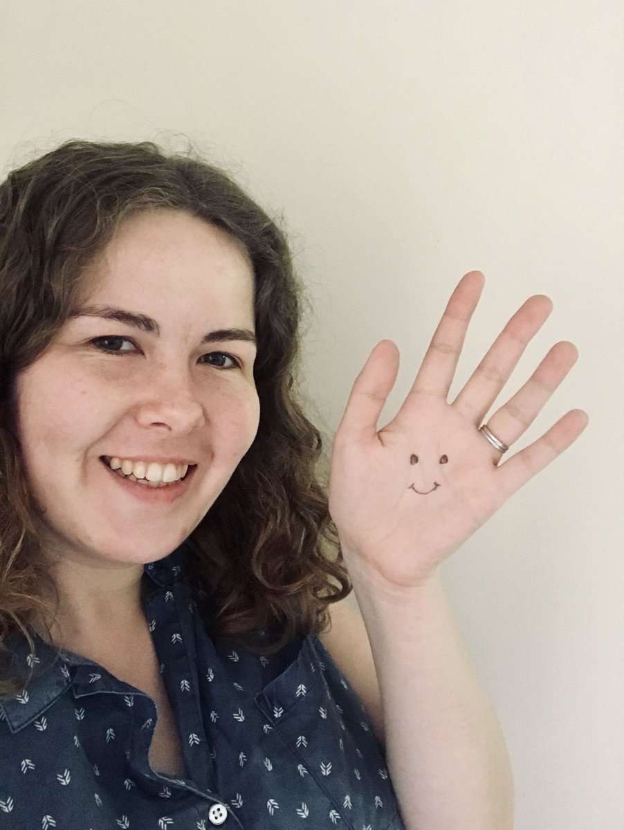 I am joining in the #WaveForVolunteers today to say a huge #Thanks to all volunteers and in particular the @BMTVolunteering #volunteers who I am so lucky to work alongside. You are all absolutely amazing, thank you. #VolunteersWeek #BrumVolunteers