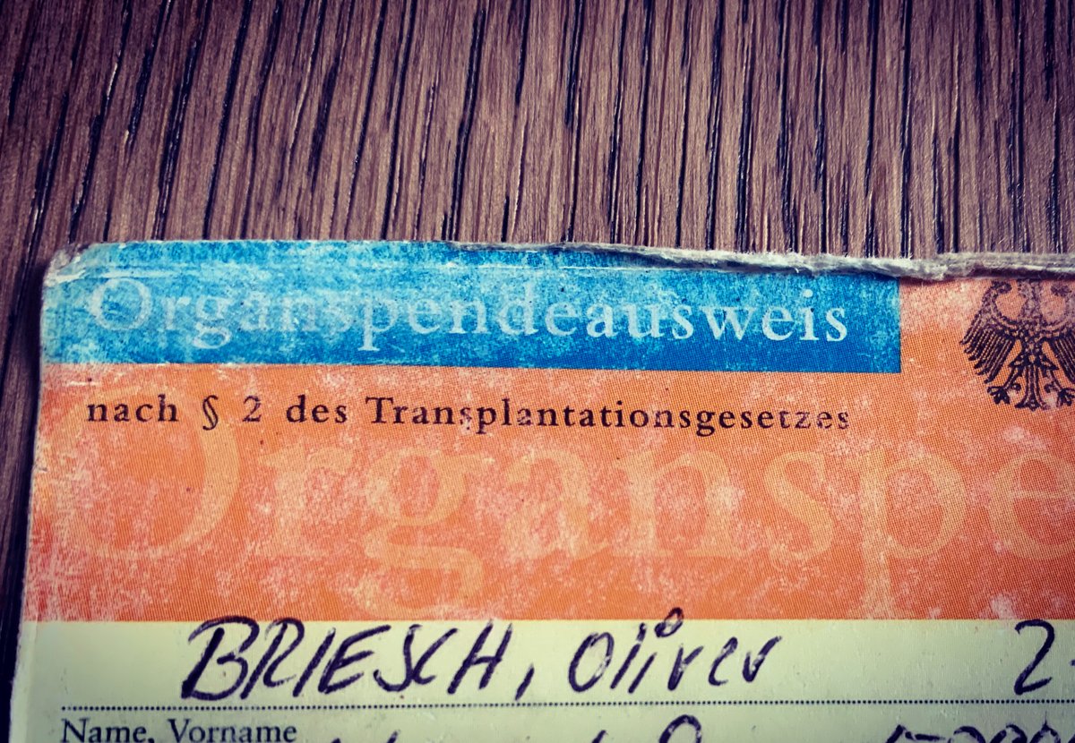 Wird mal als #Organspender im Notfall anders behandelt? Kann ich meine Niere einfach so anbieten? Wie fühlt sich eine neue Lunge an? Spannende neue Folge von "Morphium und Ingwer" Also leiht uns zumindest schon mal euer Ohr! sptfy.com/morphium-ingwer <a href="/dso_organspende/">Deutsche Stiftung Organtransplantation</a> #Organspende