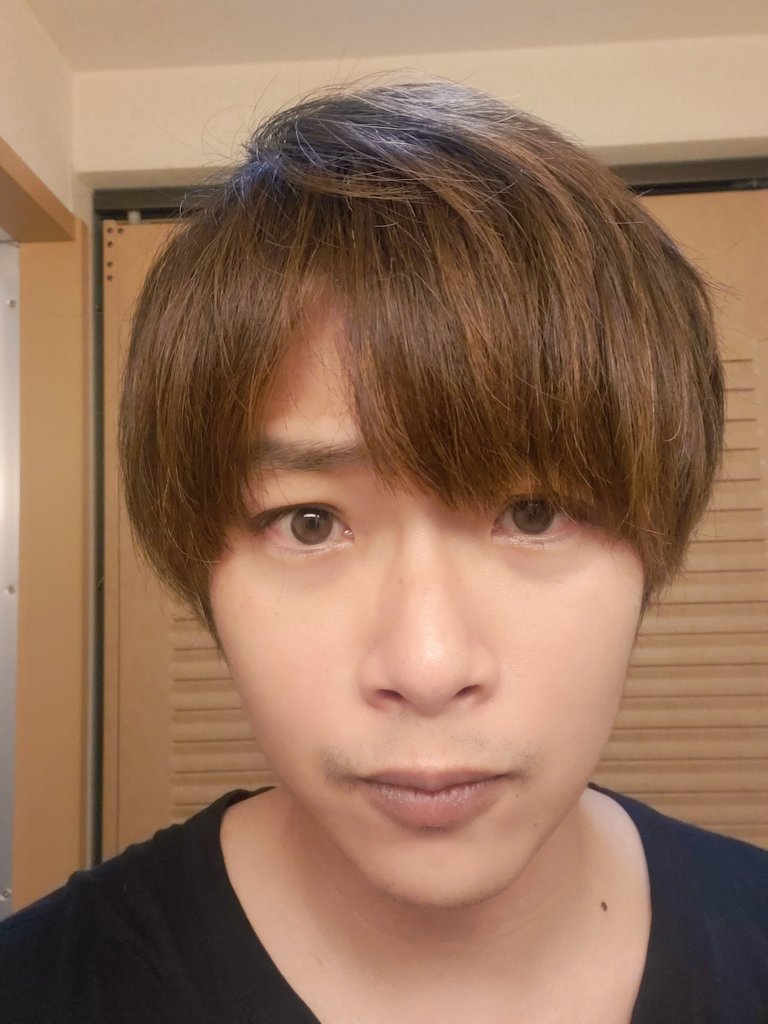 篠田光亮 シノダ ミツヨシ على تويتر 眼は生まれつき色素が薄いので茶色なのです ノーカラコンです 篠田光亮 シノダ ミツヨシ على تويتر 眼は生まれつき色素が薄いので茶色なのです ノーカラコンです