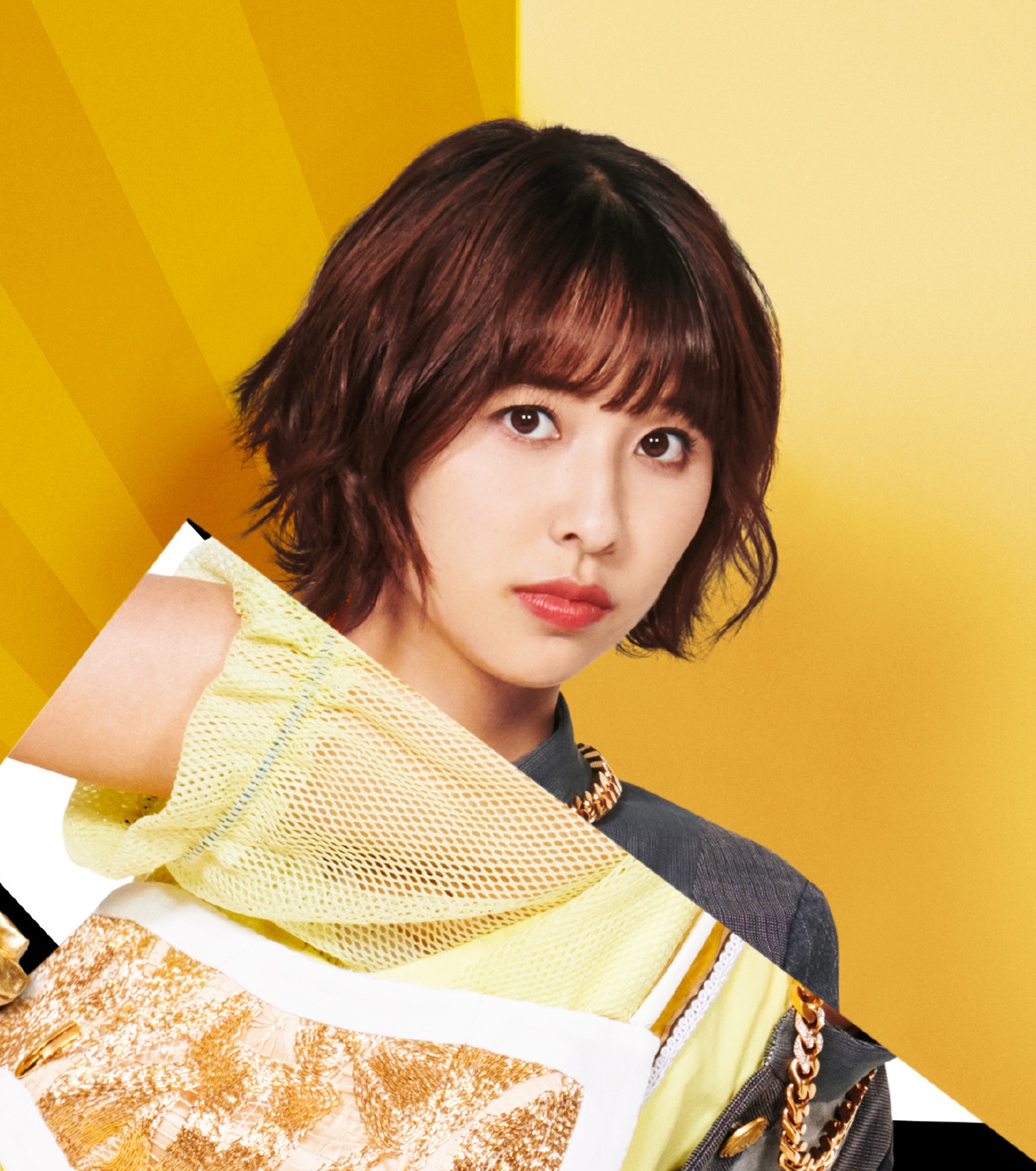 しおりん こんばんしおりん💛 とんでもない美しさなのよ💛 横顔めっちゃ