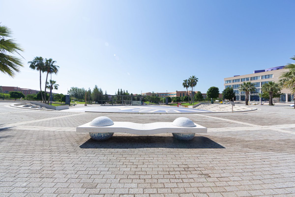 UJIuniversitat's tweet photo. #InfoCampus ofereix atenció presencial amb cita prèvia en horari de 9 a 14 h. 🗓Demana la cita ací: https://t.co/o4SSxVjdx5 / Més informació:
https://t.co/5480BAtlpZ. https://t.co/jpwOLpdYOB
