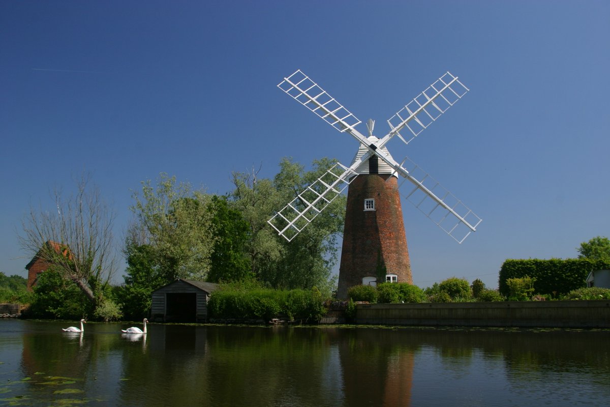 The East of England has a huge tourism industry, one of the biggest economic sectors but one of the hardest hit by COVID-19. New Anglia LEP are partnering with <a href="/norfolkchamber/">Norfolk Chambers of Commerce</a> <a href="/NorfolkCC/">Norfolk County Council</a> <a href="/TechEastUK/">TechEast UK</a> and hosting Tourism + Tech on Thursday 18 June. Book here eventbrite.co.uk/e/tourism-tech…