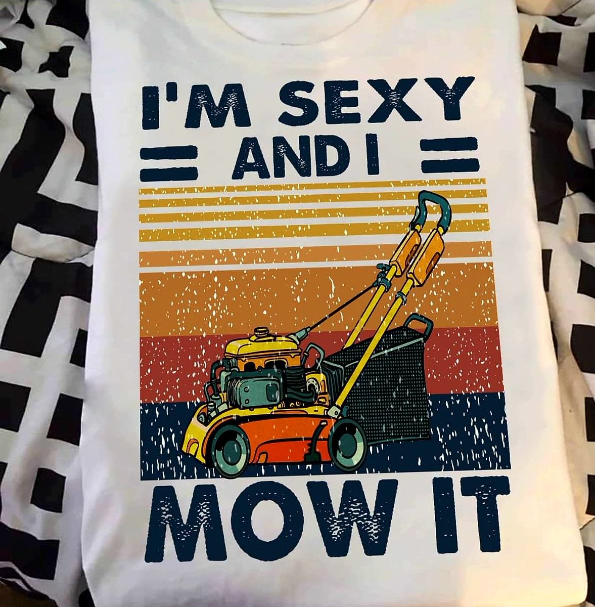 I need to find this tee shirt #Barrettlandscapes #Hertford #ware #thepostextender #sexy #mowit