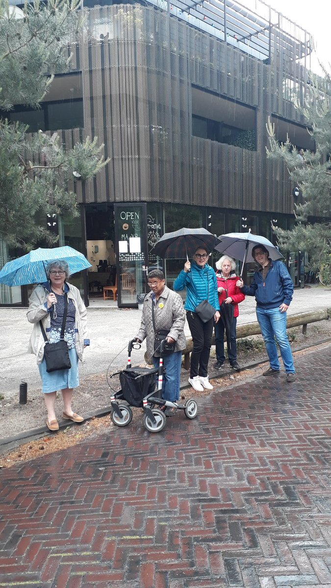 Ommetje Kerckebosch in na-Coronatijd met steun van <a href="/viktorberkhout/">viktor berkhout</a> <a href="/Binnenbos/">Binnenbos Zeist</a> <a href="/Binnenbos_Zeist/">WijkcentrumBinnenbos</a> Zelfs de regen houdt ons niet tegen