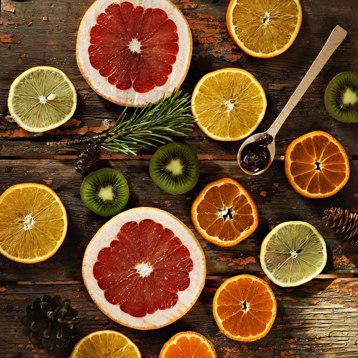 FoodNiche_Ed's tweet photo. We recently discussed why citrus fruits improve immunity, gum and skeletal health, but did you know they also intensify the flavor profile of any food you eat?
#Food #YScooks #Citrus #Oranges #Lemons #EatWell #BeStrong #TastyFood #Flavor #TasteBuds
https://t.co/WShQDGaCLO https://t.co/2Xoiy6ZFVn