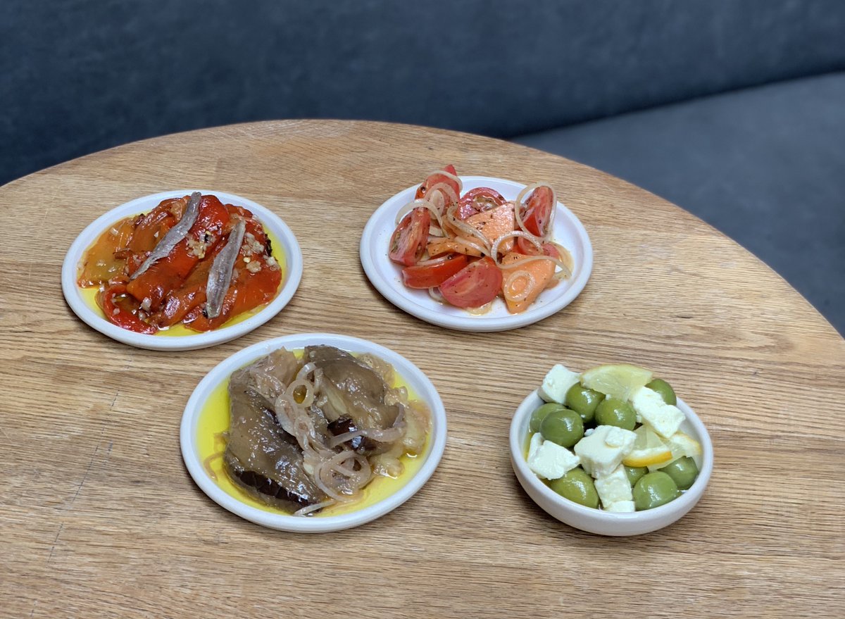 Our Elliot’s at Home menu is now available for takeaway and delivery from 12pm to 9pm Tuesdays through to Saturdays. We’ve got 🍅🧀🍕🍮🍷🍻 + more! Head over to elliots.london for the menu and how to order.